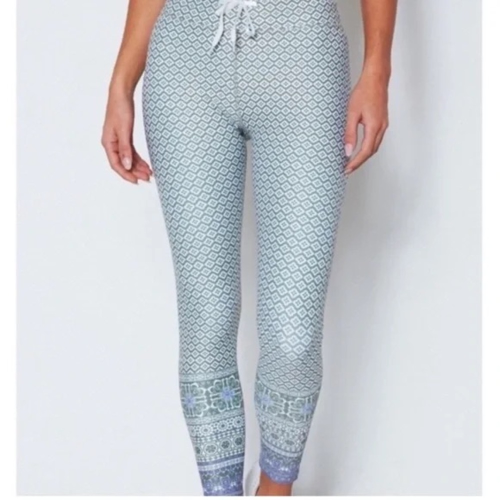 Sarah’s Day White Fox leggings
